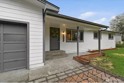 132 Green Acres Drive, Castle Rock, WA 98611 - Photo 2