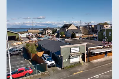 1917 Commercial Avenue, Anacortes, WA 98221 - Photo 1
