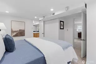 715 N 48th St, Seattle, WA 98103 - Photo 24