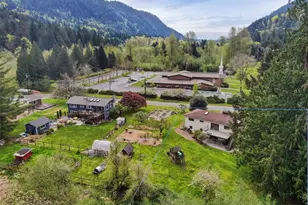 620 SE Kramer Pl, Issaquah, WA 98027 - Photo 2