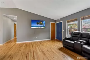 942 Walker Ave, Oak Harbor, WA 98277 - Photo 10