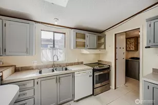 2611 S 288th St, Federal Way, WA 98003 - Photo 8