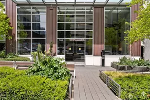 588 Bell St, Seattle, WA 98121 - Photo 16