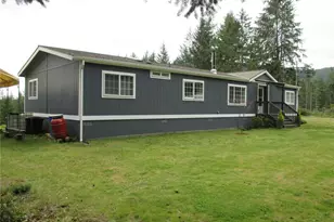 2250 Lost Creek Ln NW NW, Bremerton, WA 98312 - Photo 2