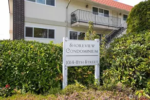 1014 11th St, Bellingham, WA 98225 - Photo 2