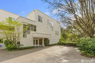 10237 SE 3rd St, Bellevue, WA 98004 - Photo 2