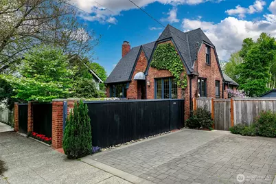 1408 N 48th Street, Seattle, WA 98103 - Photo 2