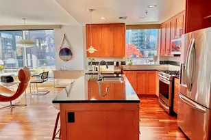 10610 NE 9th Pl, Bellevue, WA 98004 - Photo 6