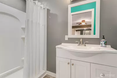 5539 Frances Avenue NE, Tacoma, WA 98422 - Photo 10