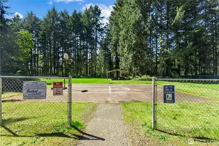 2019 SE Richmond Ln, Port Orchard, WA 98367 - Photo 32