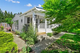 2019 SE Richmond Ln, Port Orchard, WA 98367 - Photo 2