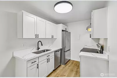 6817 137th Place NE #451, Redmond, WA 98052 - Photo 4