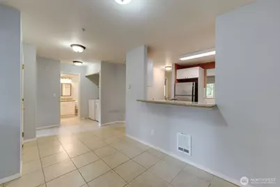 18501 SE Newport Way #K245, Issaquah, WA 98027 - Photo 8