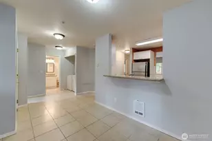 18501 SE Newport Way, Issaquah, WA 98027 - Photo 8