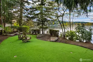 2095 Rose Point Ln, Kirkland, WA 98033 - Photo 22