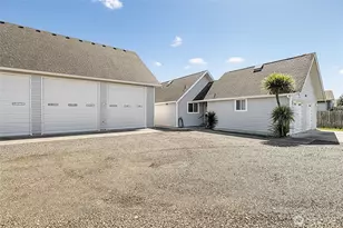 964 Attu Ct SW, Ocean Shores, WA 98569 - Photo 4