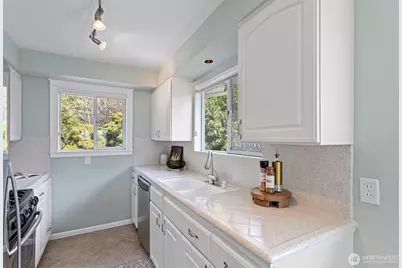 7125 & 7123 Beach Drive SW, Seattle, WA 98136 - Photo 28