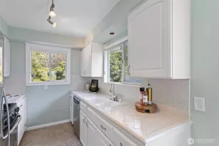 7125 & 7123 Beach Dr SW, Seattle, WA 98136 - Photo 28