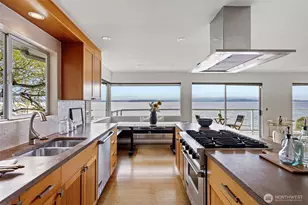 7125 & 7123 Beach Dr SW, Seattle, WA 98136 - Photo 12