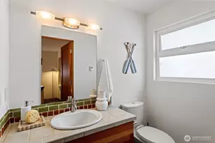 7125 & 7123 Beach Dr SW, Seattle, WA 98136 - Photo 20