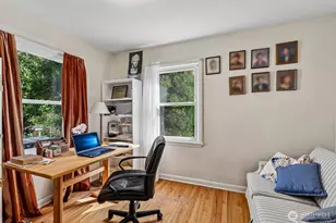 6830 27th Ave NE, Seattle, WA 98115 - Photo 18