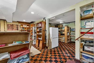 6830 27th Avenue NE, Seattle, WA 98115 - Photo 24