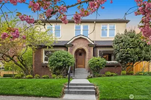 6856 17th Ave NE, Seattle, WA 98115 - Photo 2