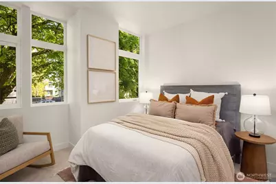 1755 E Howell Street, Seattle, WA 98122 - Photo 12