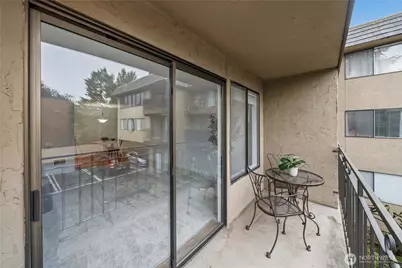 750 N 143rd Street #212, Seattle, WA 98133 - Photo 12