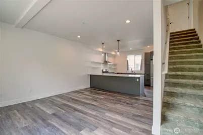 313 E Hazel Street #D, Mount Vernon, WA 98273 - Photo 6