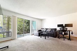 10459 Des Moines Memorial Dr S, Seattle, WA 98168 - Photo 14