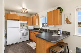 18211 Fjord Dr NE, Poulsbo, WA 98370 - Photo 30