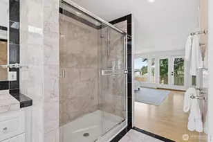 1040 NW Honeywood Pl, Issaquah, WA 98027 - Photo 22