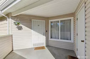 9210 Market Pl, Lake Stevens, WA 98258 - Photo 2