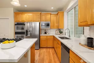 21030 SE 5th St, Sammamish, WA 98074 - Photo 6
