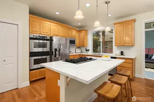 21030 SE 5th St, Sammamish, WA 98074 - Photo 8