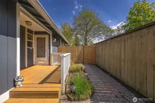 2618 Superior St, Bellingham, WA 98226 - Photo 2