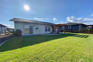 8021 Vialago Pkwy, Zillah, WA 98953 - Photo 22
