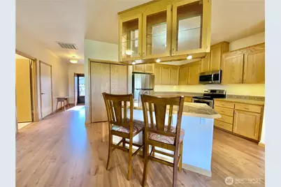 8021 Vialago Parkway, Zillah, WA 98953 - Photo 6