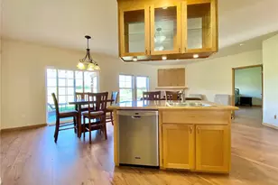 8021 Vialago Pkwy, Zillah, WA 98953 - Photo 8