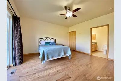 8021 Vialago Parkway, Zillah, WA 98953 - Photo 10