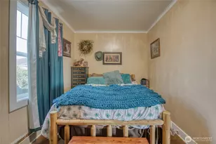 823 W 3rd St, Aberdeen, WA 98520 - Photo 18