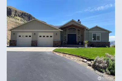 6696 Batterman Road, East Wenatchee, WA 98802 - Photo 1