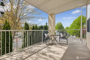 400 S 46th Pl, Renton, WA 98055 - Photo 12