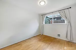 5126 S 10th St, Tacoma, WA 98465 - Photo 12