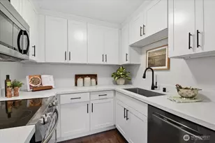 2552 14th Ave W, Seattle, WA 98119 - Photo 6