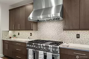 10351 SE 8th St, Bellevue, WA 98004 - Photo 12