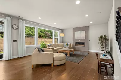 10351 SE 8th Street, Bellevue, WA 98004 - Photo 4