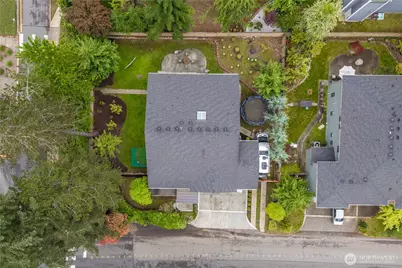 10351 SE 8th Street, Bellevue, WA 98004 - Photo 38