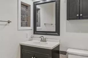 23003 Lakeview Dr, Mountlake Terrace, WA 98043 - Photo 20